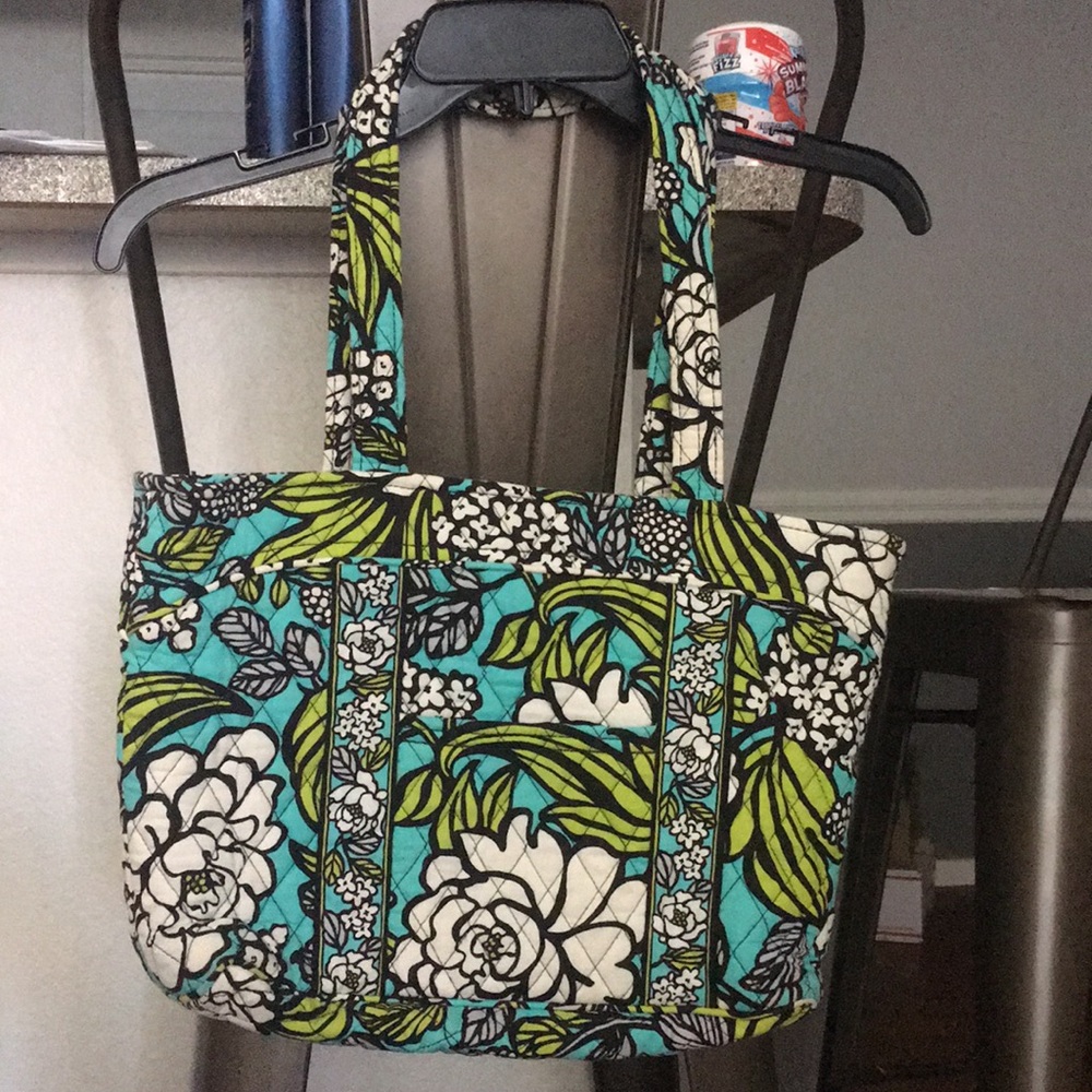 Vera Bradley floral quilted bag